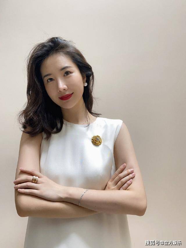 珠宝|都很活跃？董花花与网友讨论奢侈珠宝，张大奕找粉丝推荐垃圾桶！