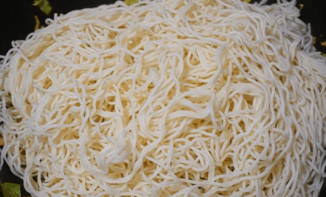 蒸面条怎么做面条软不粘 e36245275bc84ea0b820648e4a3fa10c.png