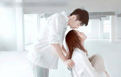 怎么做才能让男生有安全感 6ee8c5b0c5ef4a7a8e04ab4349d8cc1b.jpeg