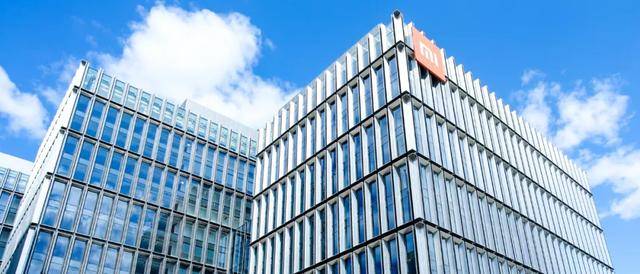 雷军|雷军小米十周年演讲：直面风险，豁出去干