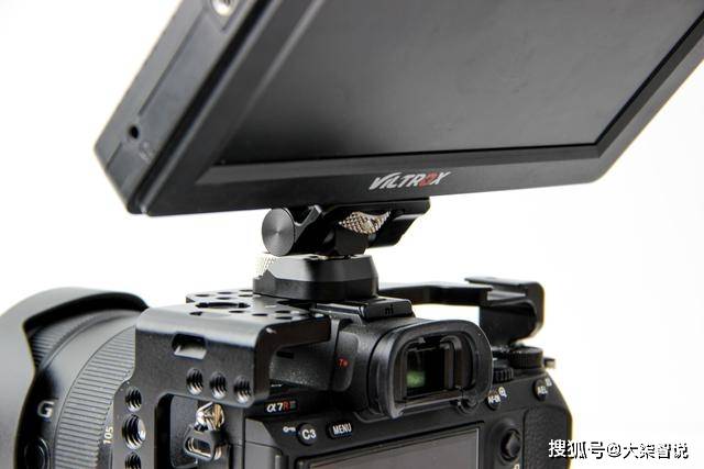 莫格|给相机搭配SmallRig斯莫格兔笼后，你必须要买的相机套件“必看”