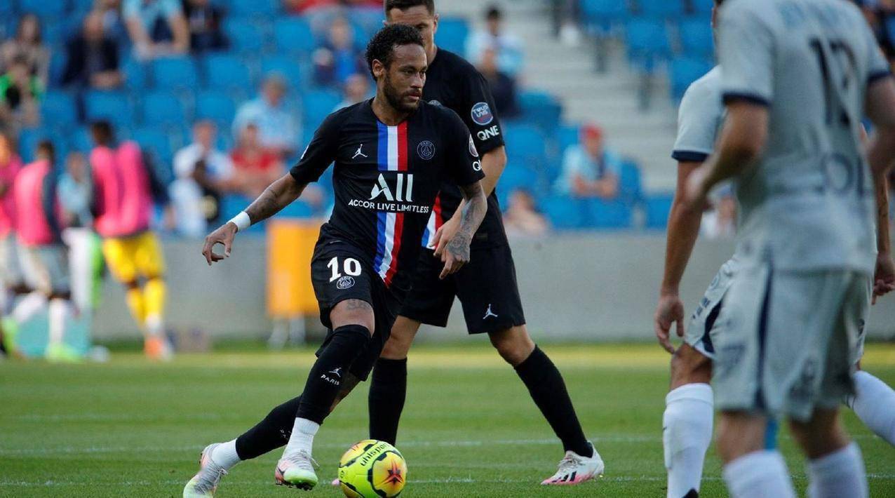 巴黎圣日耳曼队主力阵容 87f2b6d53c5a4f9380d002b8c518ea78.jpeg