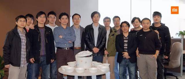 雷军|雷军小米十周年演讲：直面风险，豁出去干