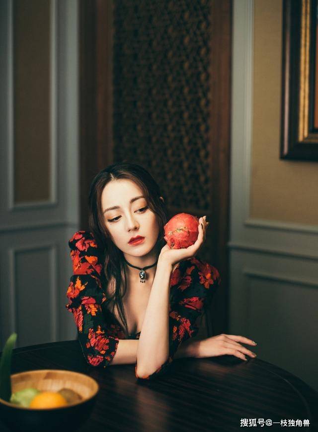 网友|迪丽热巴近期造型也太绝了吧？网友：甜美与美艳切换自如
