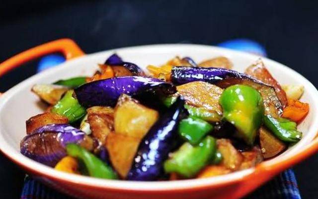 如何炒茄子简单又好吃 0dc1657c330f4ad9addd284615df9a7b.jpeg