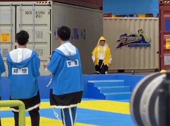 周也身高168还是165 1624a6f502ca4e649d63cbbdeb8dec9a.jpeg