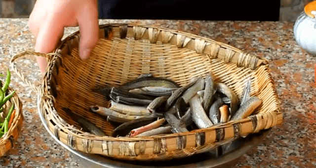 如何杀泥鳅呀 9b9763f88f40474db74a783068ea642c.png