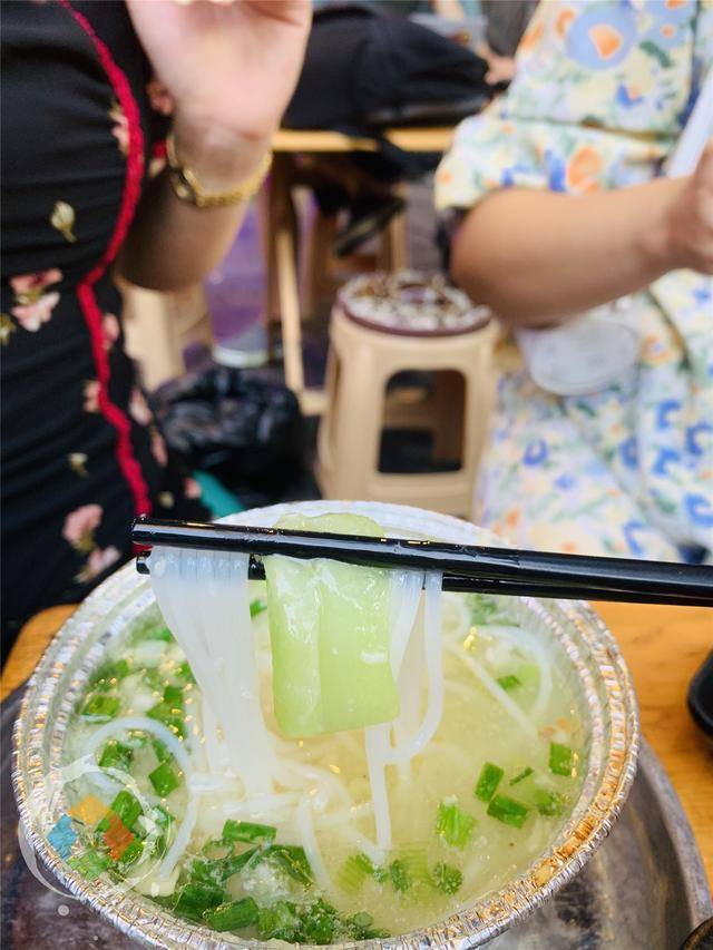 袁师傅|一条耗儿鱼35元，让北方人吃了还想吃！重庆独一无二的烧烤