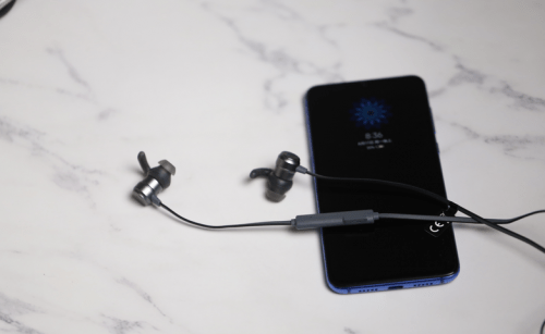 什么|无线蓝牙耳机什么牌子好？买耳机选这五款不会错！