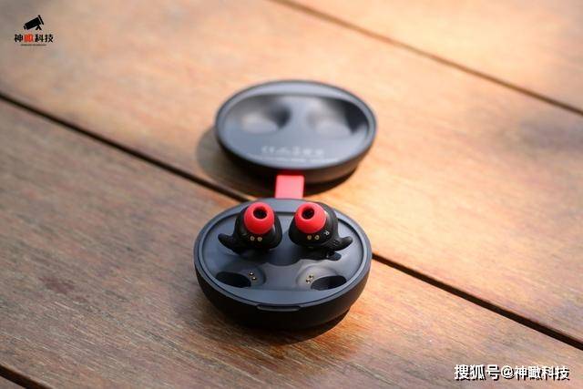 测评盘点|这款耳机买到位，三种花活随心配，HAKII FIT 真无线蓝牙耳机开箱