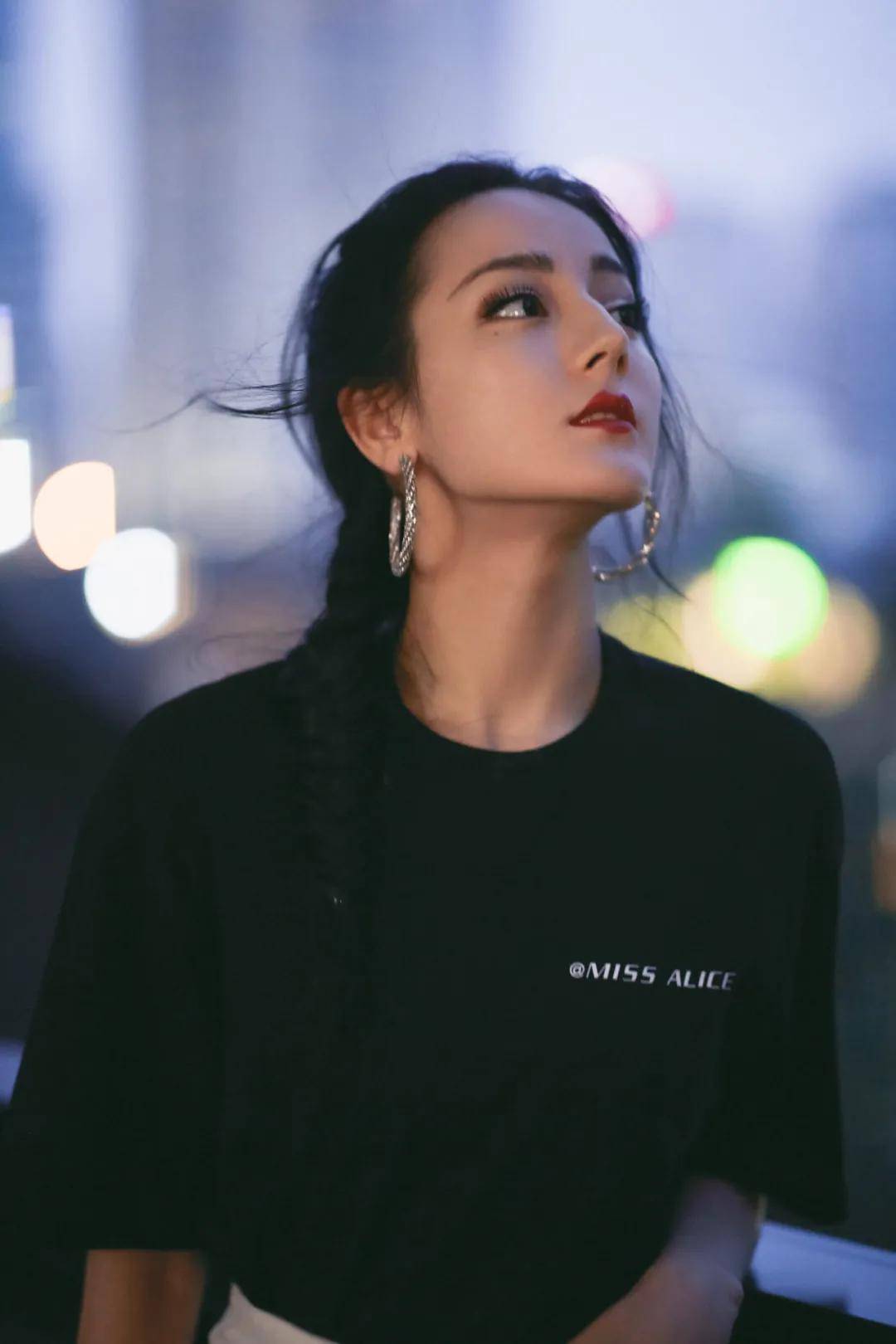 热巴|热巴直播间颜值崩坏不敢相认，这是被恶意截图还是暴露了真面目？