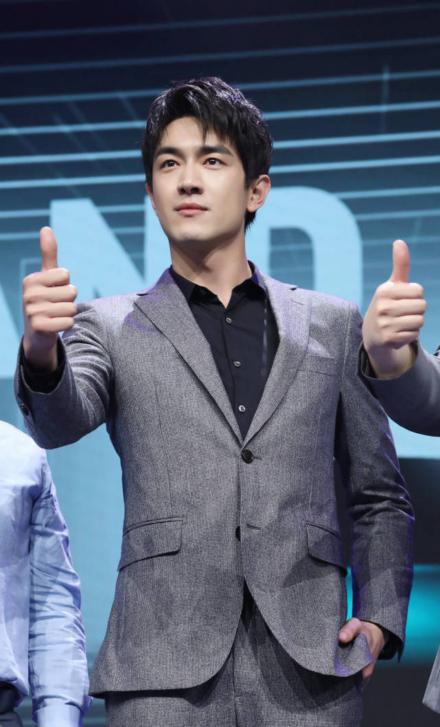 作品|原创他两是真谈恋爱?还是为剧宣传?这也太拼了吧?