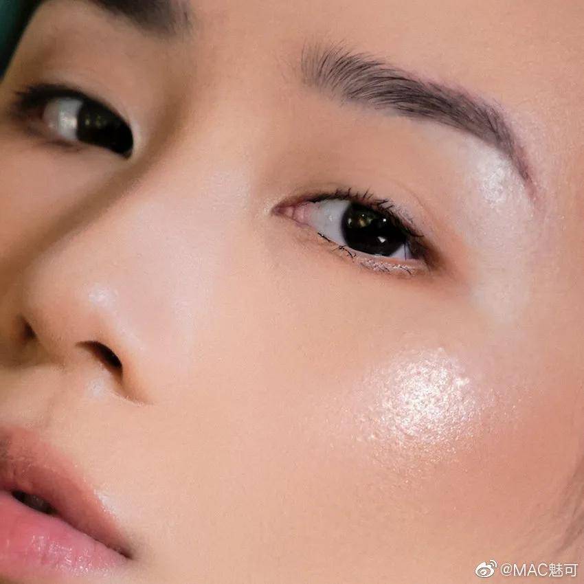 热巴|热巴直播间颜值崩坏不敢相认，这是被恶意截图还是暴露了真面目？