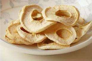 苹果|排出黑臭宿便，淡化色斑，不想满脸皱纹可试试此物当零食来一把