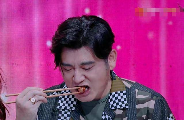 李锐大|原创钱枫又胖了！多层下巴艳压林有有，身宽和头围比李锐大出1.5倍