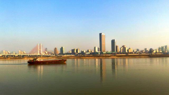 大东北文化圈2020GDP_中国gdp变化图(2)