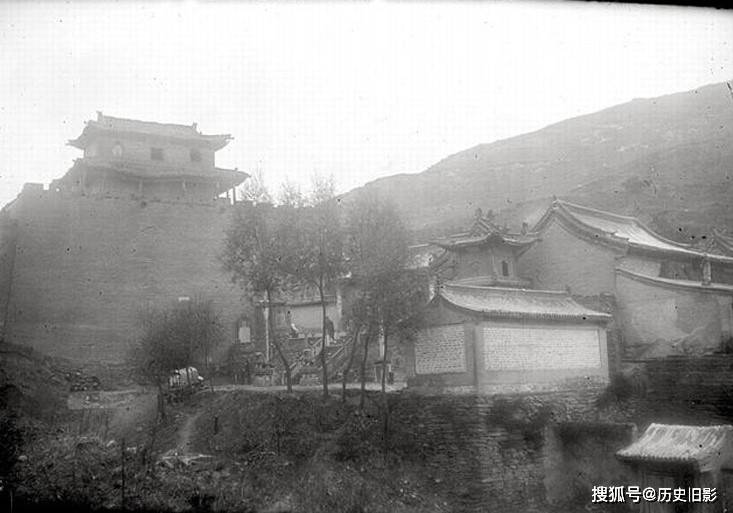 1907年山西忻州关隘建筑老照片,一片萧索的雁门关