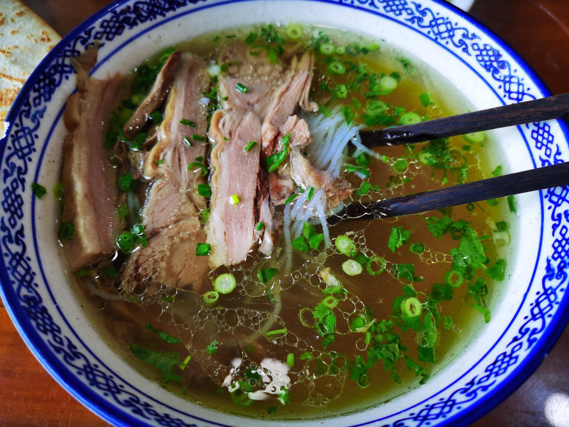 吃馍什么成语_花肝夹馍的花肝是什么