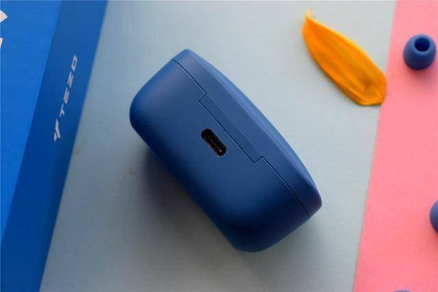 耳机|又一时尚单品来袭!TEZO无线蓝牙耳机轻若无物,畅享好音乐