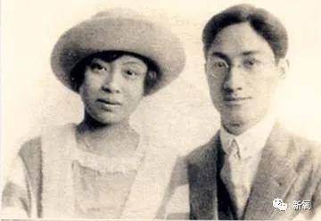 原创100年前就穿香奈儿、Prada走秀了？为资源撕X，抢丈夫抢高定...