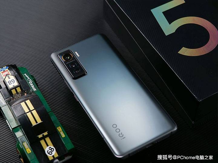 旗舰|排位上分不二之选 疾速旗舰iQOO 5全面评测