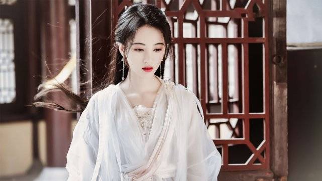 作品|原创难怪鞠婧祎会如此红,除了颜值高之外,还这样多才多艺会多门乐器