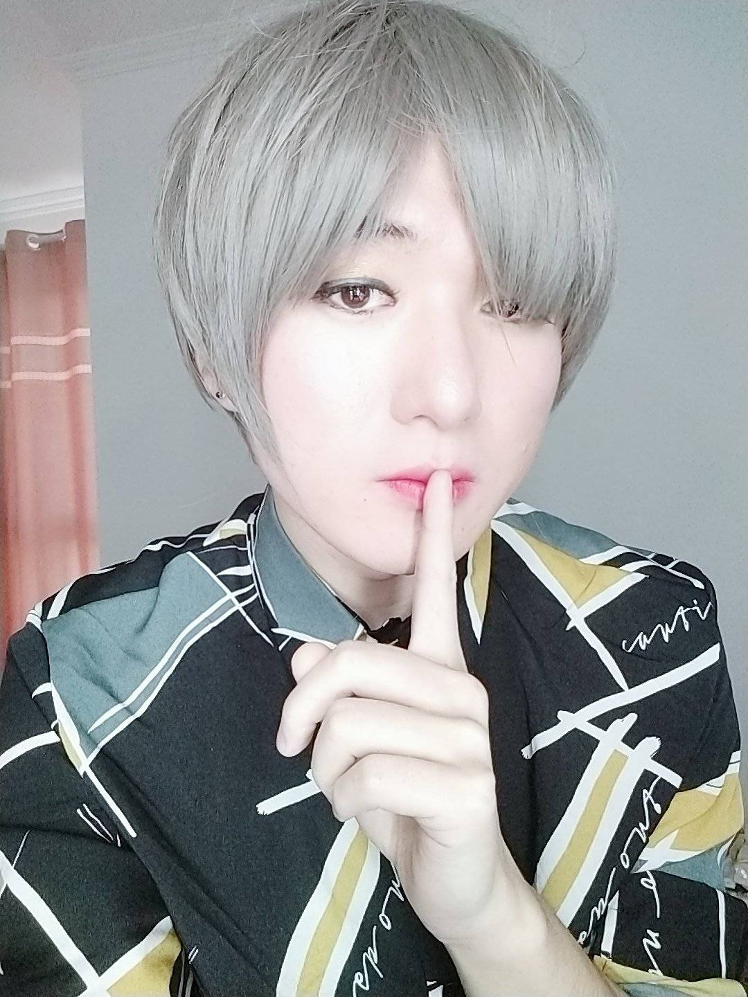 余姐|原创武僧一龙粉丝与诗人余秀华对骂，事后道歉：我错了，以后不敢了