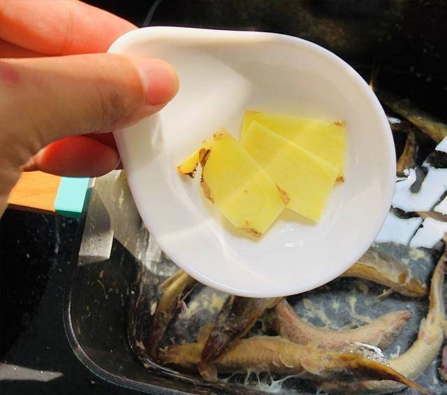 中药怎么泡澡 b48a858cf63b49548f40cf3a0b975221.jpeg