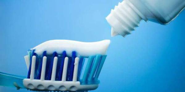 测评|应该给宝宝选择哪种牙膏呢？预防龋齿