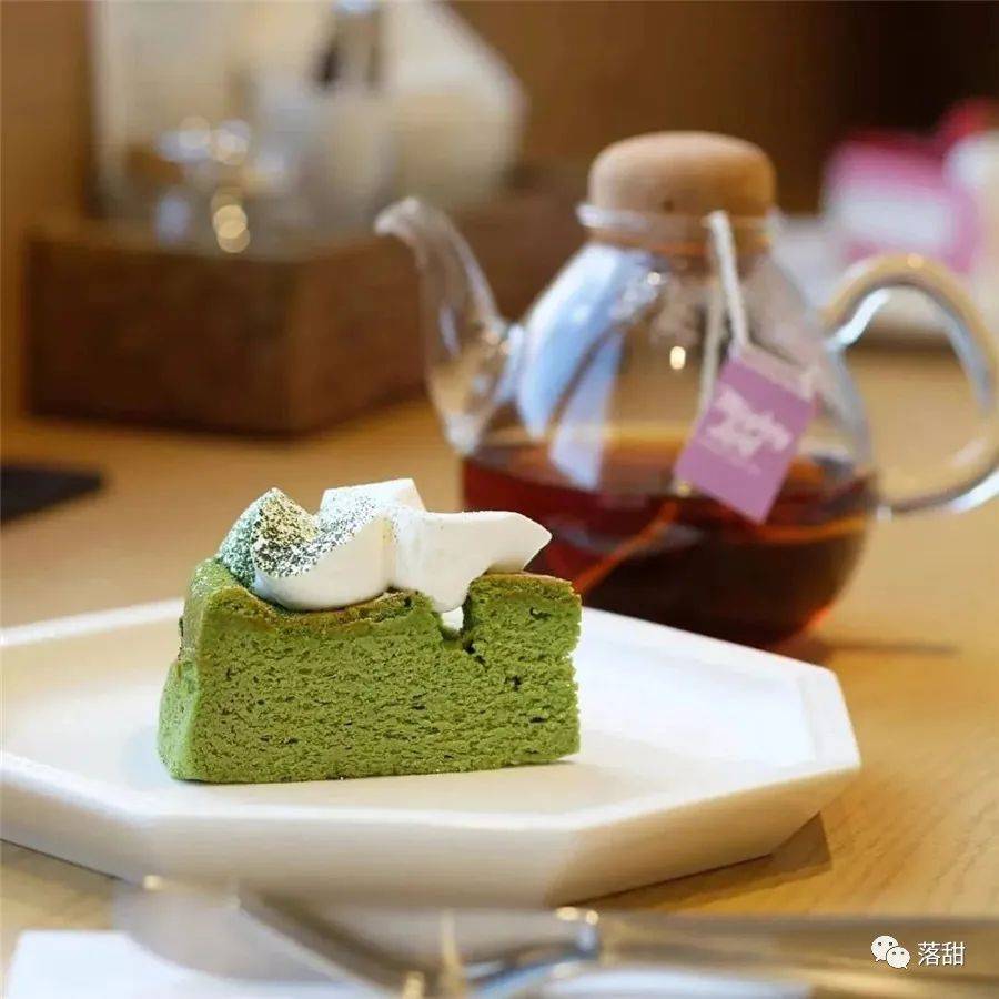 杂谈|杂谈 | 你会不会在乎：盘子和甜品配不配？