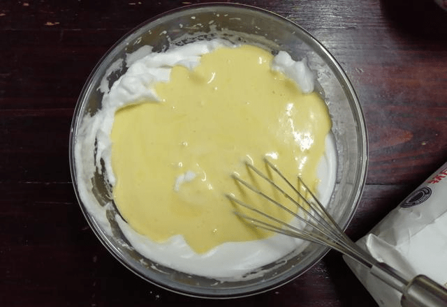 怎么做蛋糕不塌陷不回缩 995c0ec4b29848a89fe542cb4482a147.png