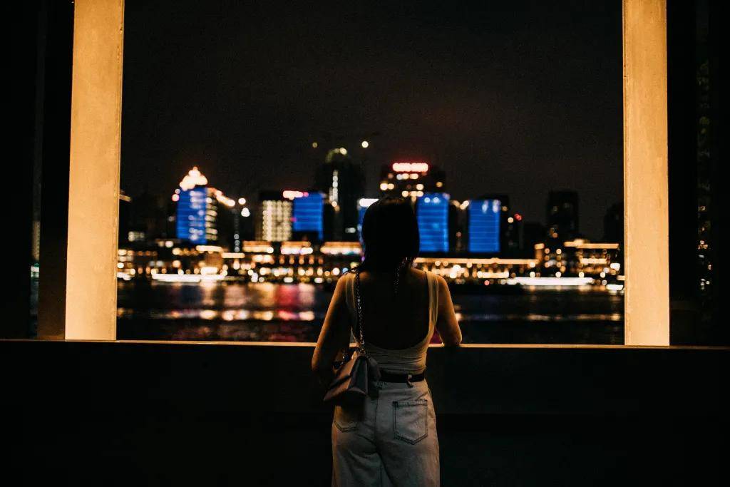 上衣|1件单品撑过最热夏天，21个搭配记录来啦