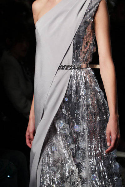 blu|“Into the blu海洋传说”，ELLASSAY2020春夏米兰时装周发布