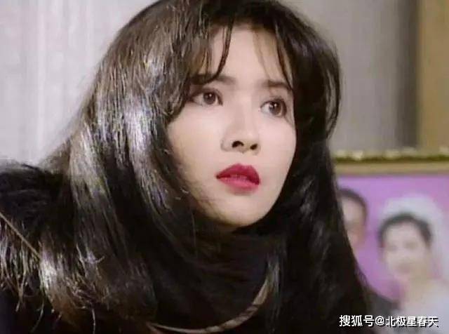 邝美云|贫民女拒做“赌王五姨太”,拒嫁豪门,她究竟靠什么赚5亿资产?