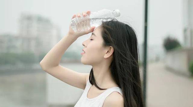 女人怎么保养才是精致 dfd9c315de444185b3a59e6b92015ea5.jpeg