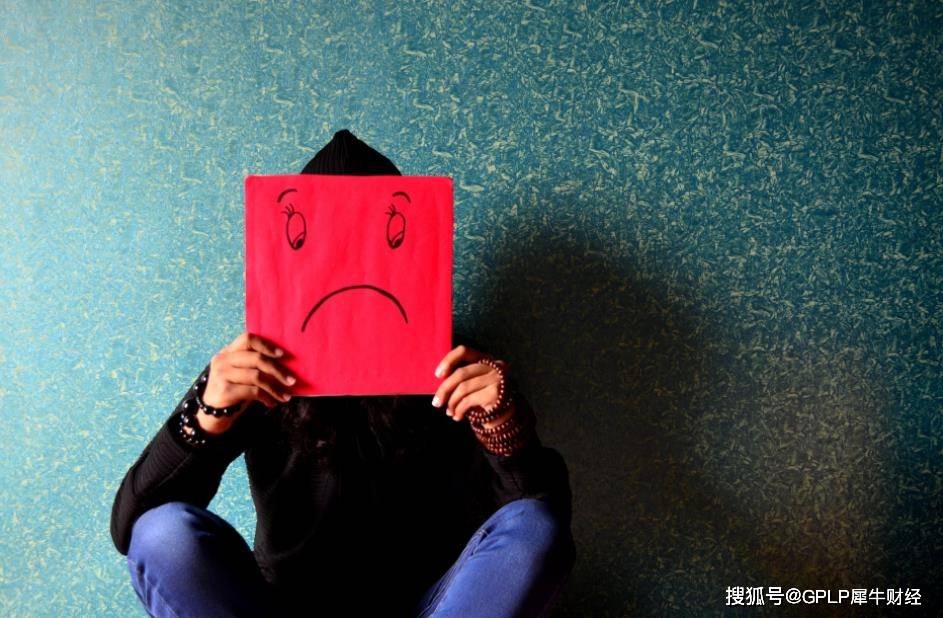 媒体|分众传媒“护城河决堤” 上半年营收降二成影院广告收入降85%