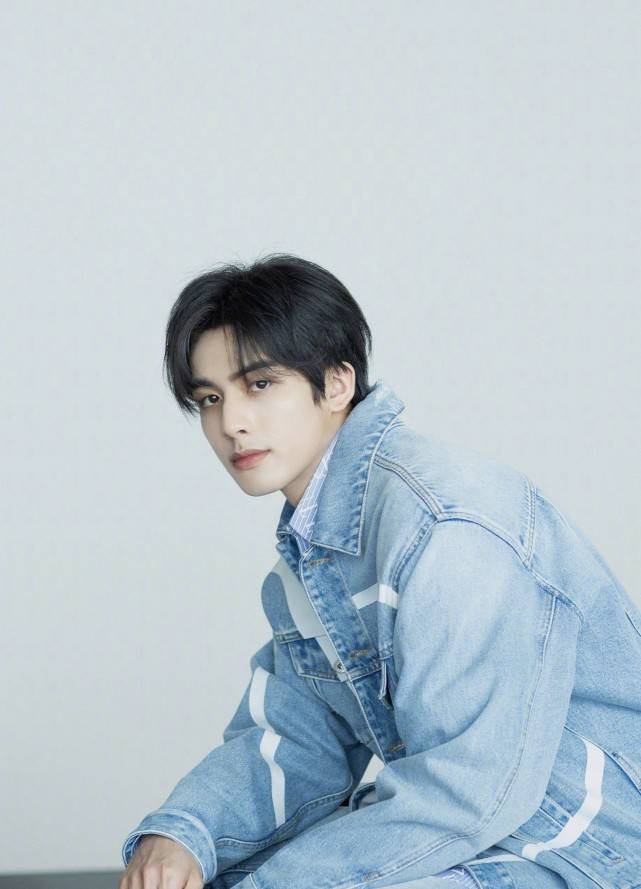 恋情|原创资源好又受捧，如果不是恋情绯闻太多，他应该早就大火了吧？