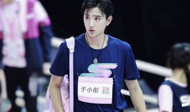 网友|原创在七夕节前一天宣布分手，网友却不觉得意外，都在祝福女方