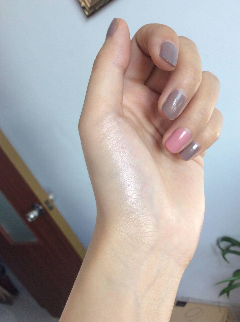 一面|高级感一扫就有，让你一面变立体脸的神器 —— 高光