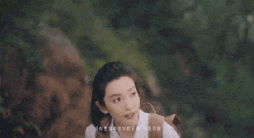 赵丽颖|47岁李冰冰同框32岁赵丽颖完全不输，她的冻龄秘诀竟然是敷面膜？