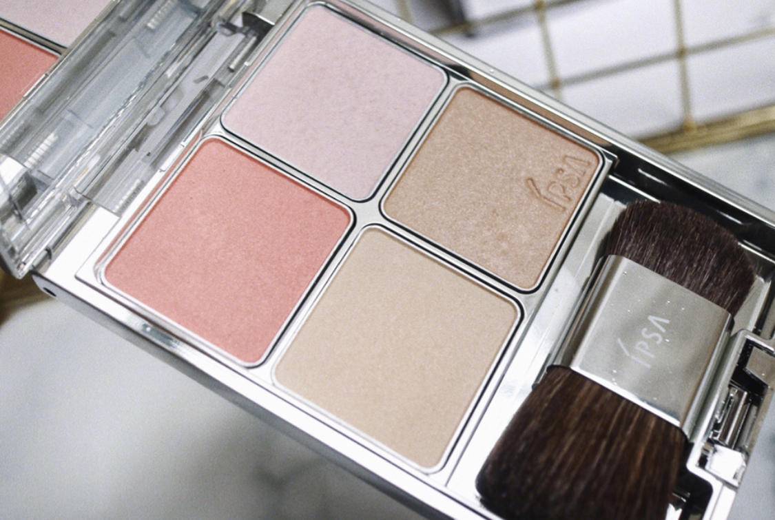 一面|高级感一扫就有，让你一面变立体脸的神器 —— 高光