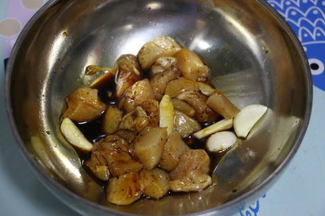 能越|多吃这种肉长不胖，大肚腩也能越吃越小减肥不容错过的肉