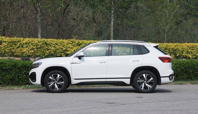 大众探岳售价24万元 26605d4ffd1a47988013df4cfe8b5bfe.jpeg