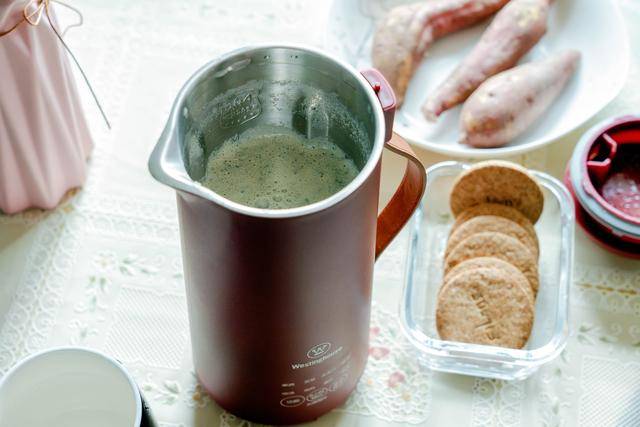 豆子|西屋迷你小型豆浆机榨汁杯评测：豆浆熬汤样样行