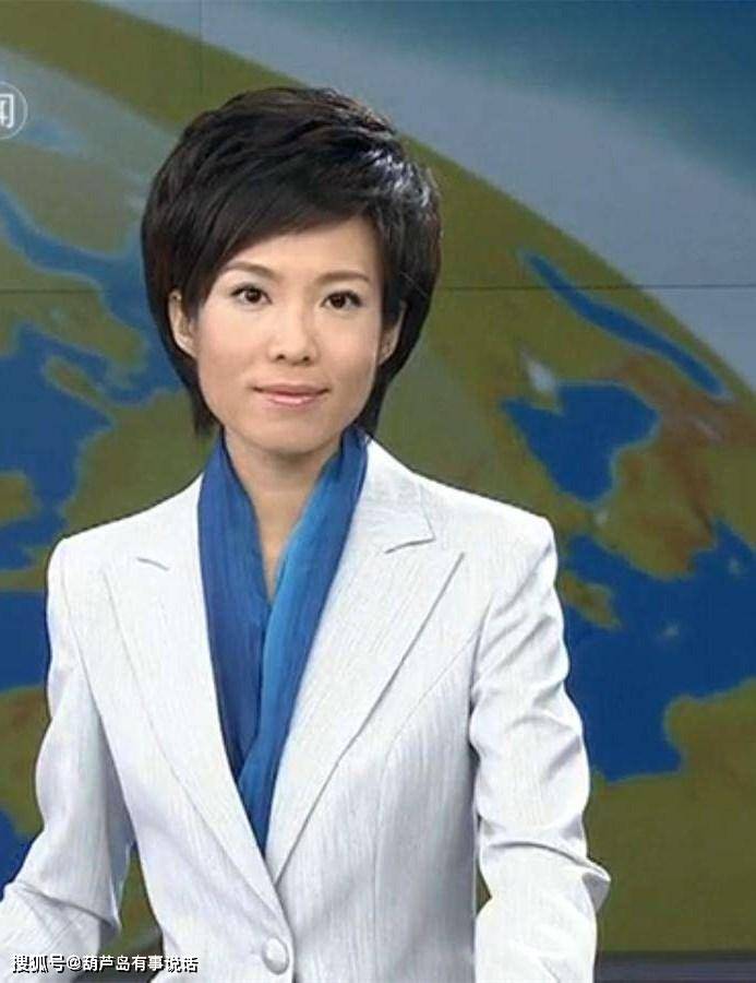 央视美女主播宝晓峰,她并不美艳,也不是金嗓子,但很有