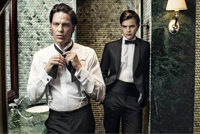 身材修长|他15岁出道成为高奢代言人，身材修长长相老气，被嘲不如老爸？