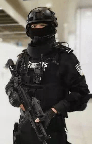新型国产轻武器的代表之作 七十周年阅兵式上两款最耀眼的枪械