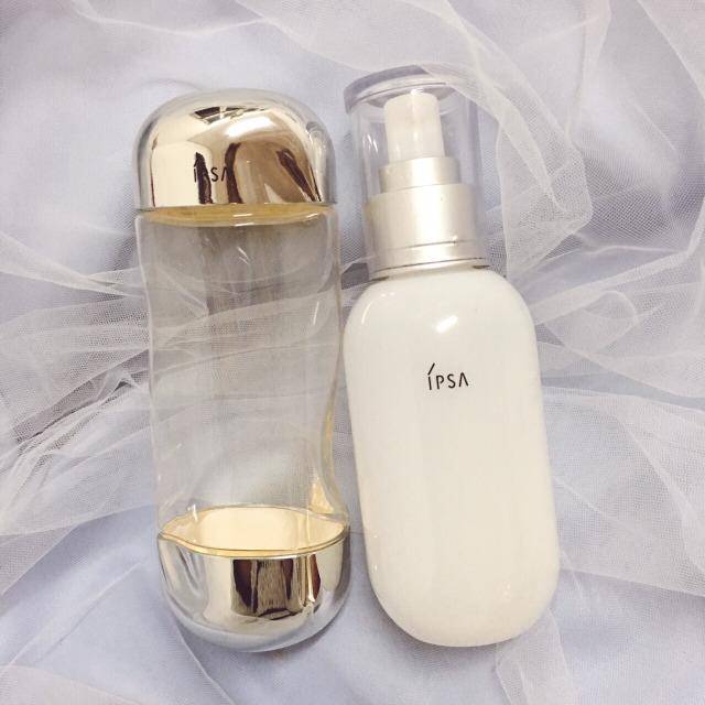 肌肤|4款超滋润的化妆水推荐：混合皮油皮敏感肌全都有,总有一款适合你