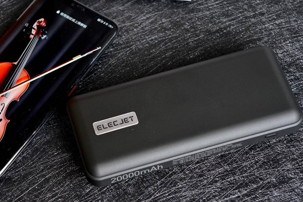 测评盘点|45W快充、全球安全认证，移动电源要不仅要大、还要快更要安全