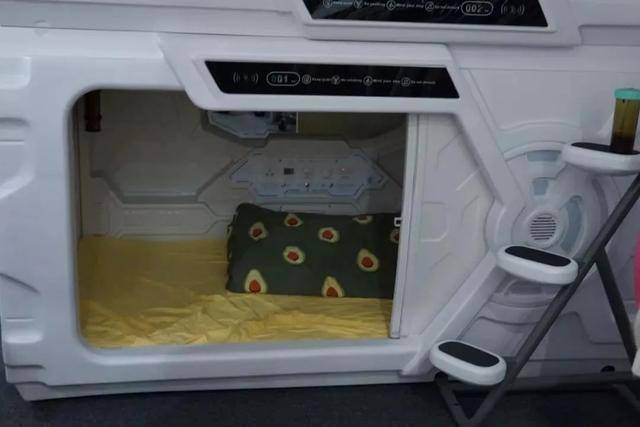 红人|网红挤破头都想参加的红人盛宴，到底是什么来头？